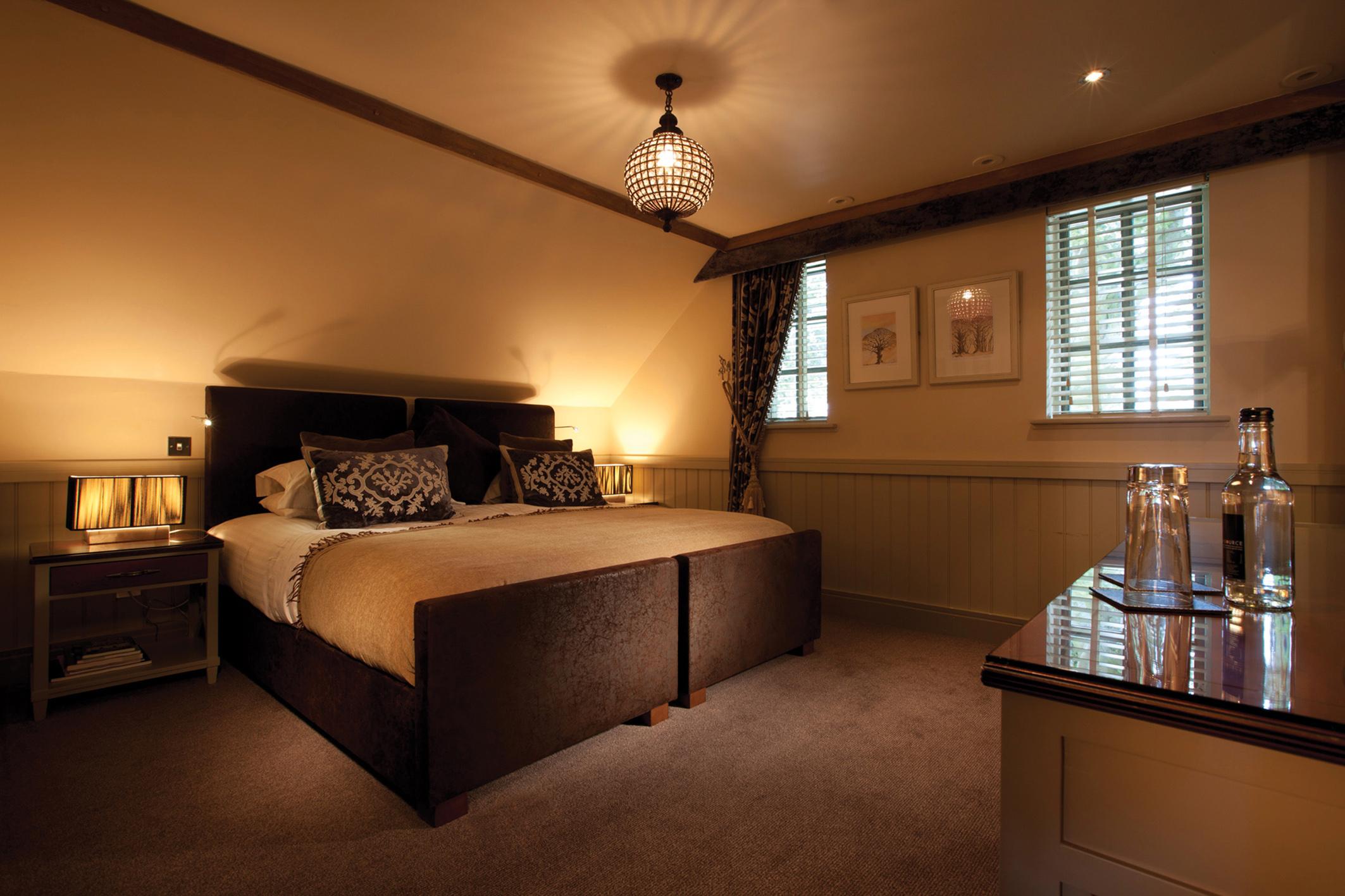 The Farmhouse Hotel And Restaurant Saint Saviour Exteriér fotografie