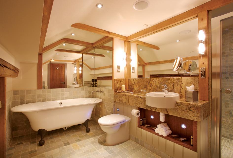 The Farmhouse Hotel And Restaurant Saint Saviour Exteriér fotografie