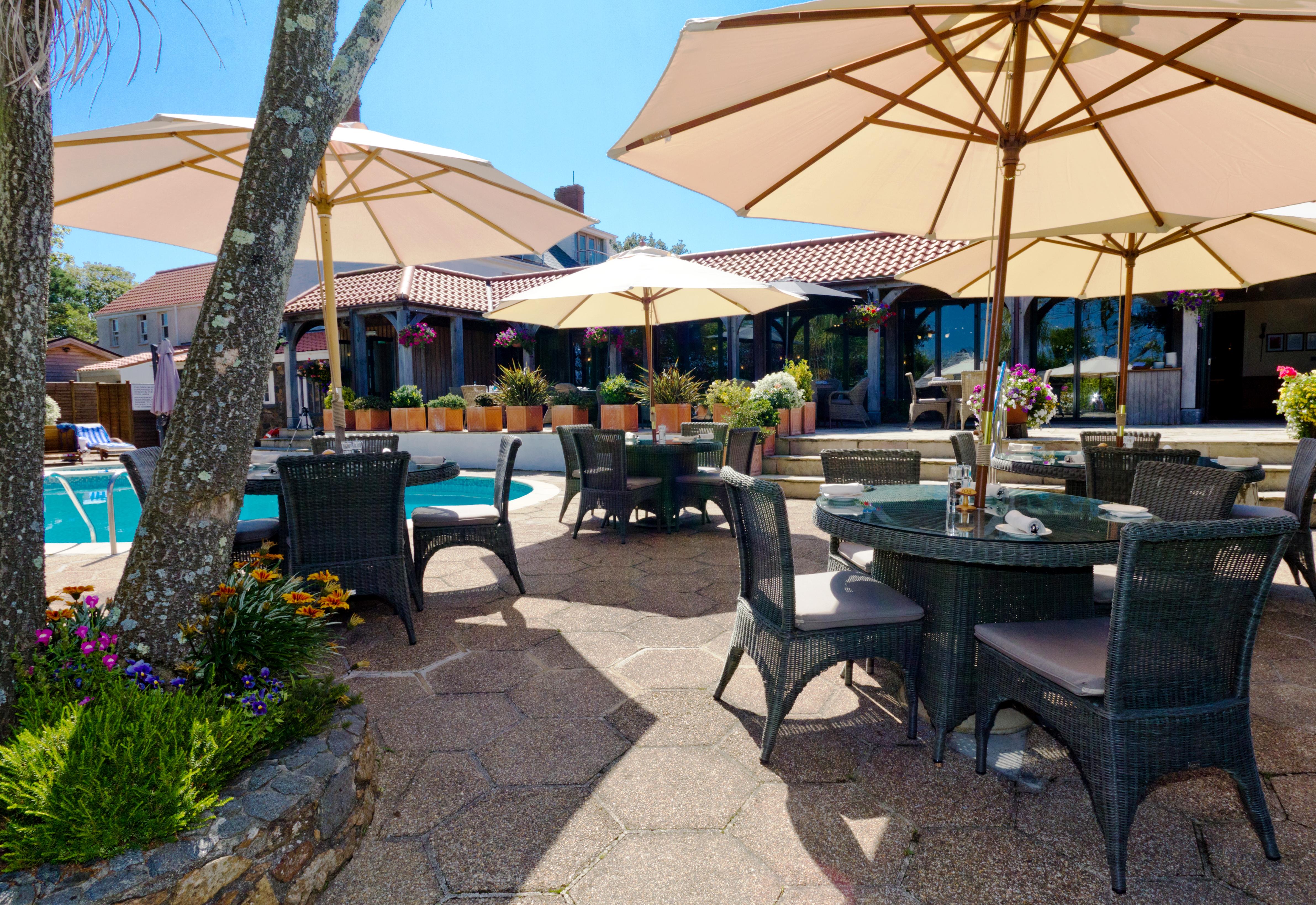 The Farmhouse Hotel And Restaurant Saint Saviour Exteriér fotografie