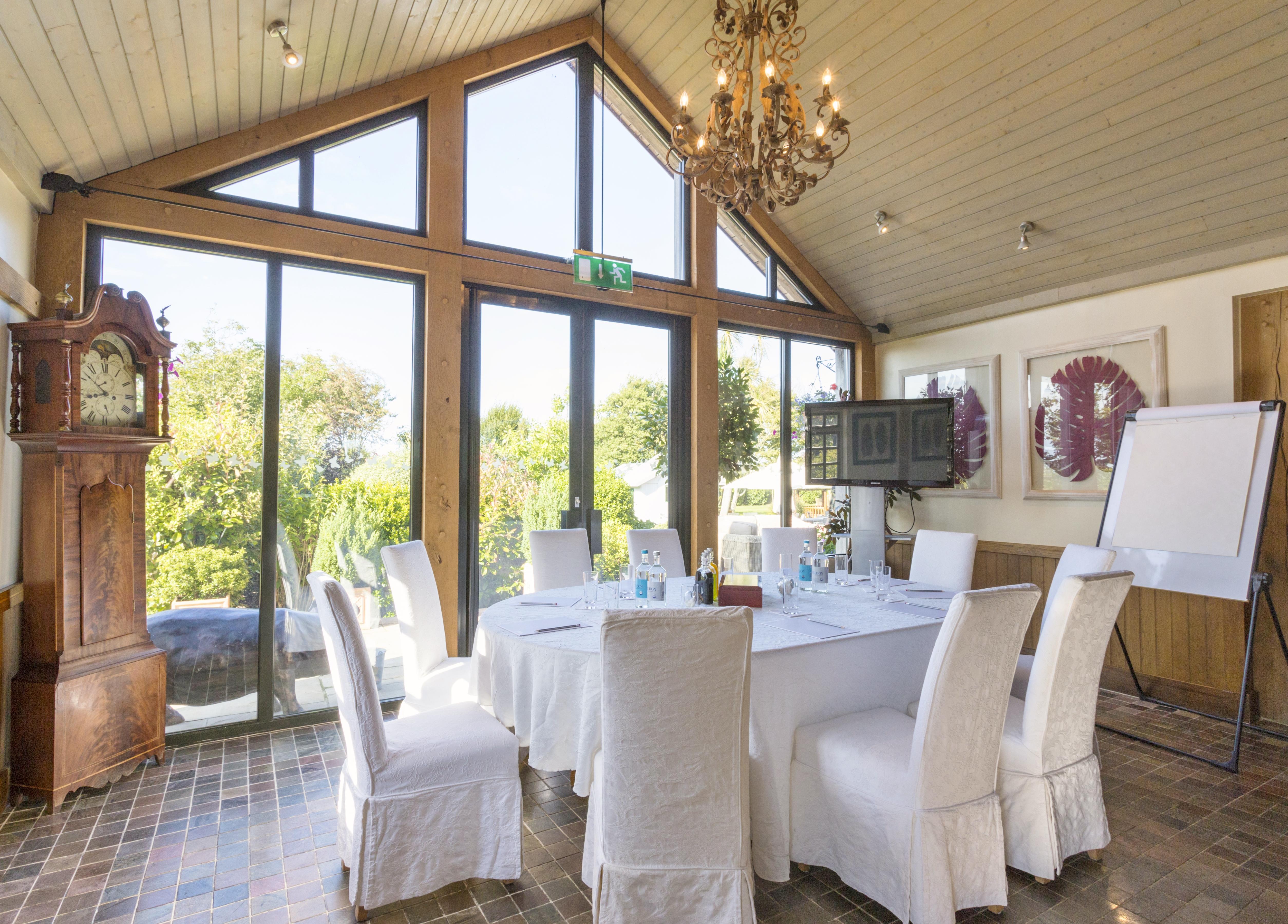 The Farmhouse Hotel And Restaurant Saint Saviour Exteriér fotografie