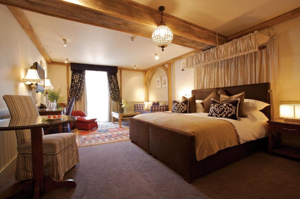 The Farmhouse Hotel And Restaurant Saint Saviour Pokoj fotografie
