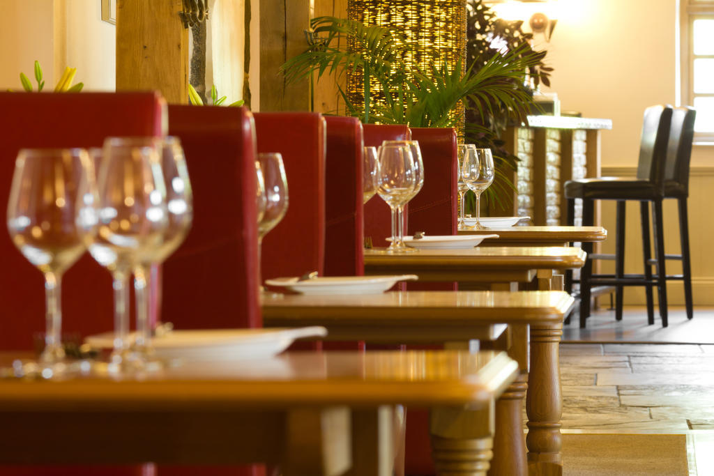 The Farmhouse Hotel And Restaurant Saint Saviour Restaurace fotografie