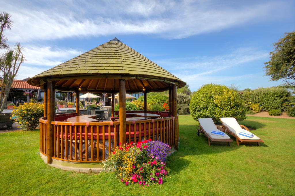 The Farmhouse Hotel And Restaurant Saint Saviour Zařízení fotografie