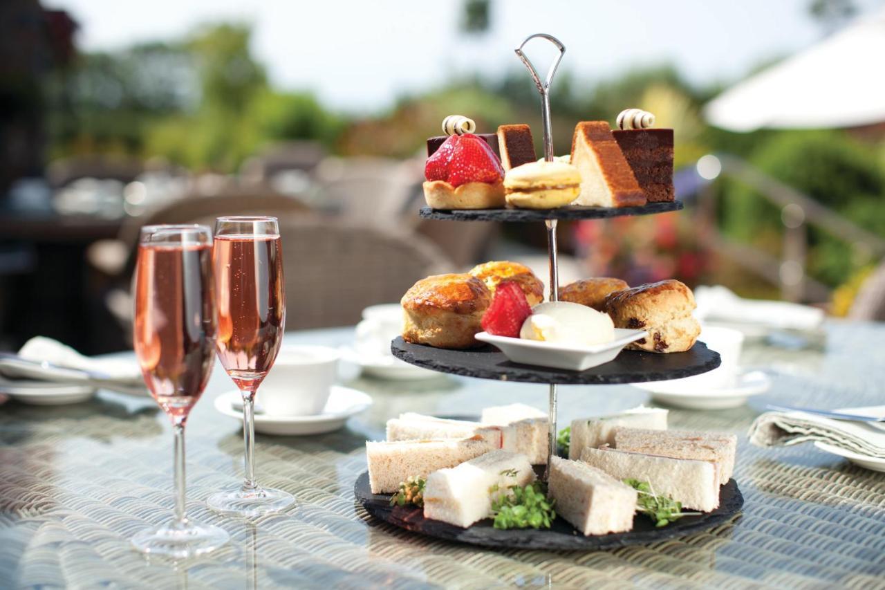 The Farmhouse Hotel And Restaurant Saint Saviour Restaurace fotografie